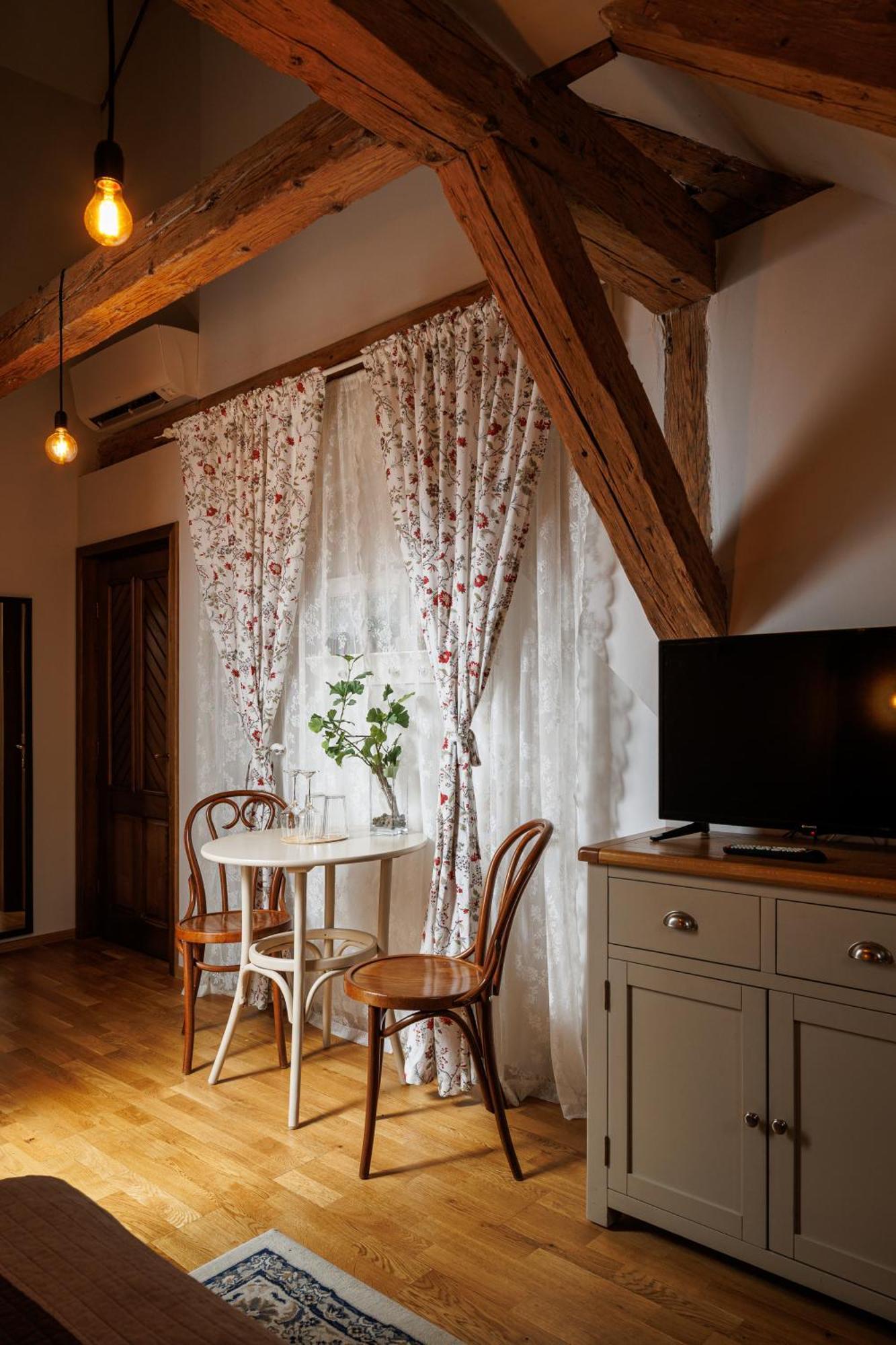 Hotel Wood House Republicii Brașov Exterior foto